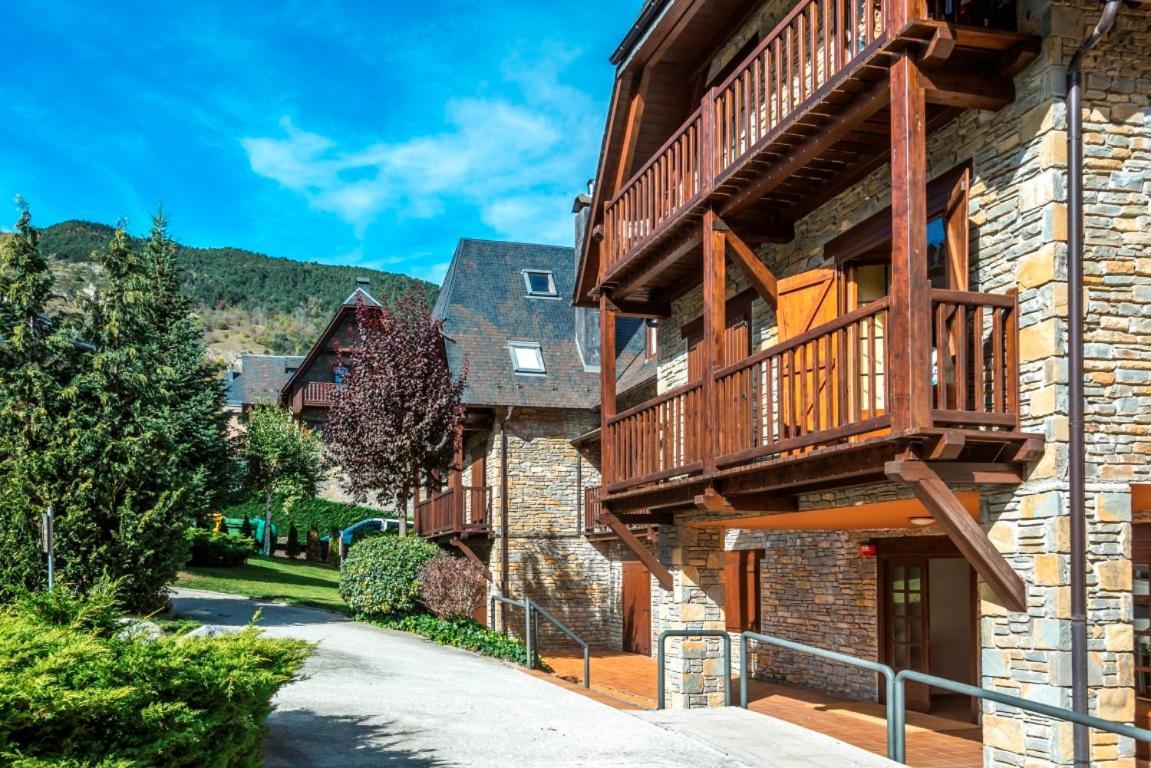 Aparthotel Vielha V Extérieur photo